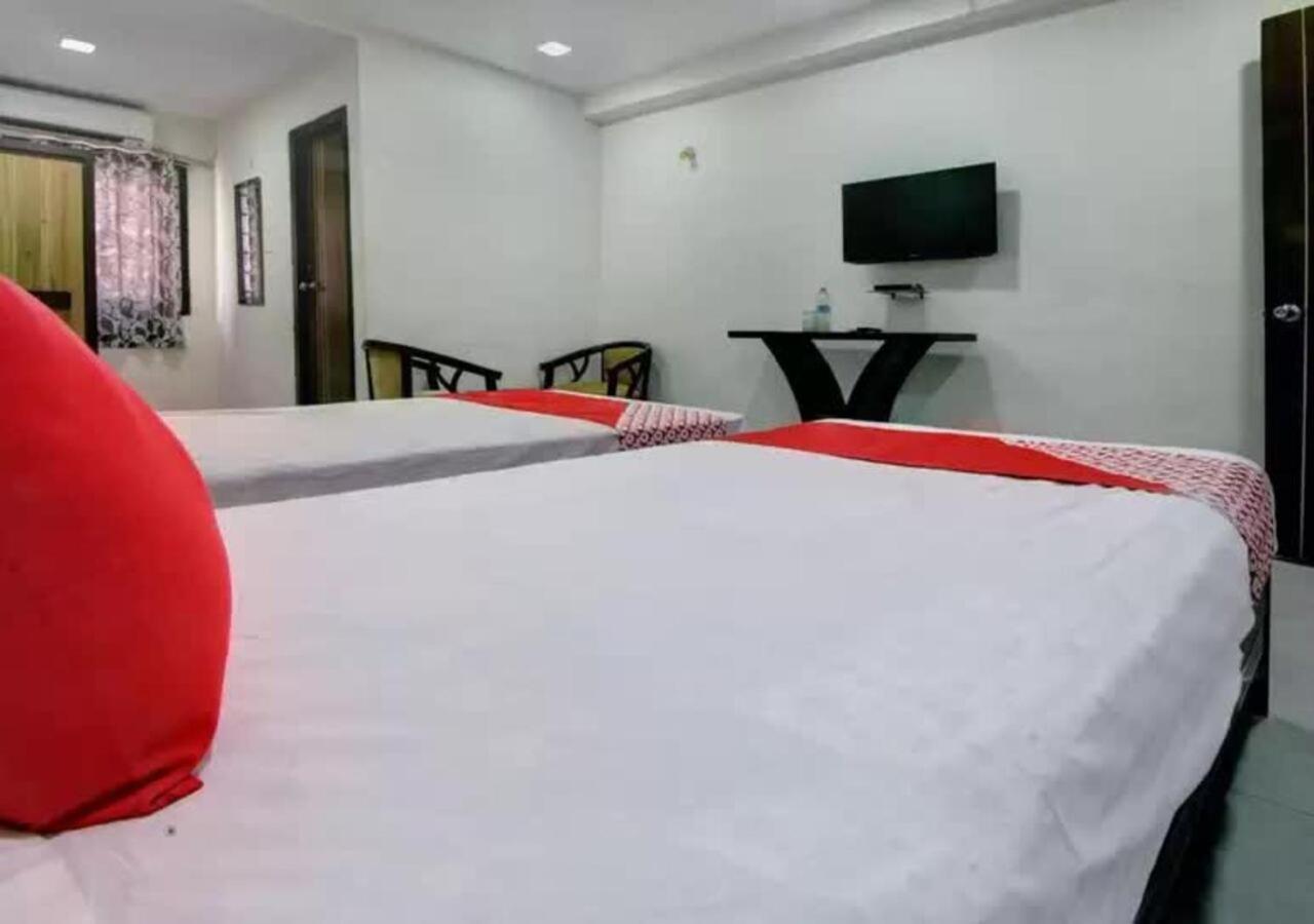 Hotel Santoshi Hometel Raichur Екстер'єр фото
